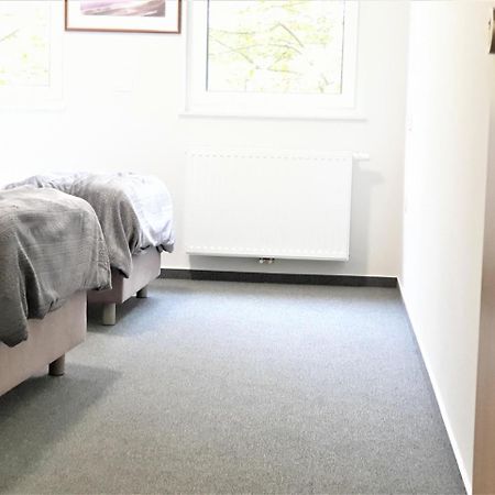 Smart Hostel Slavonski Brod Buitenkant foto