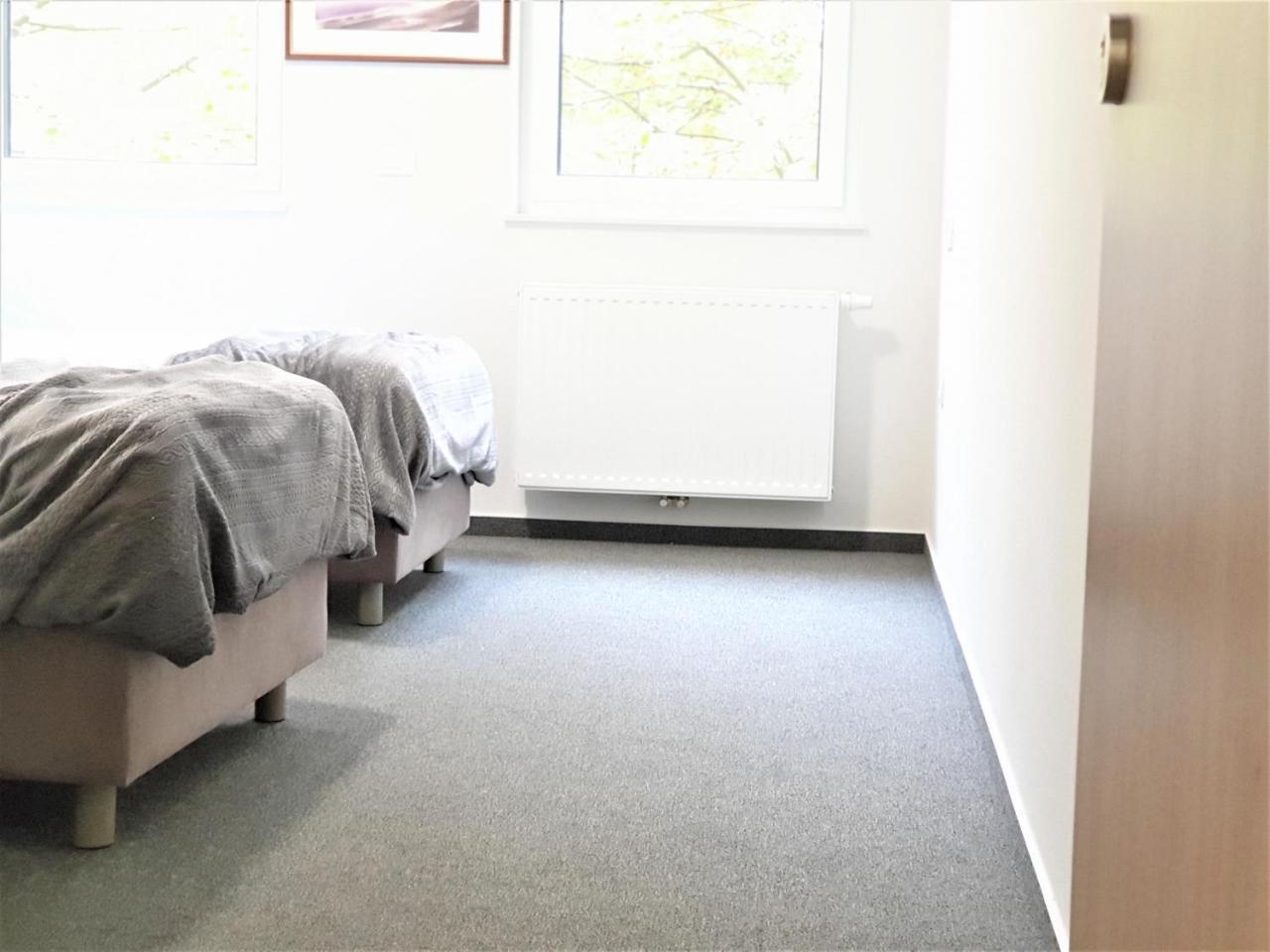 Smart Hostel Slavonski Brod Buitenkant foto