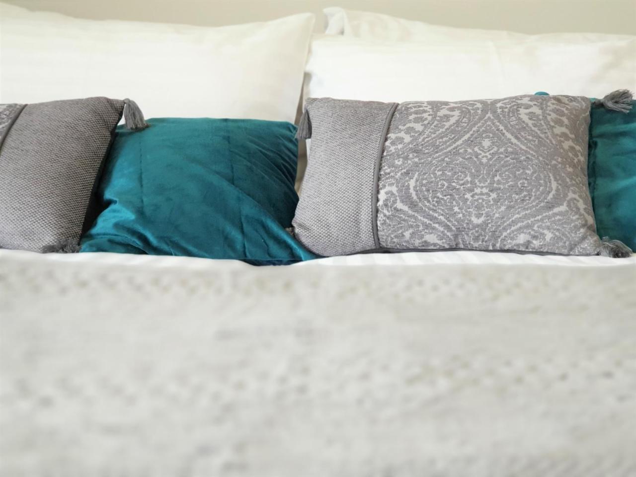 Smart Hostel Slavonski Brod Buitenkant foto