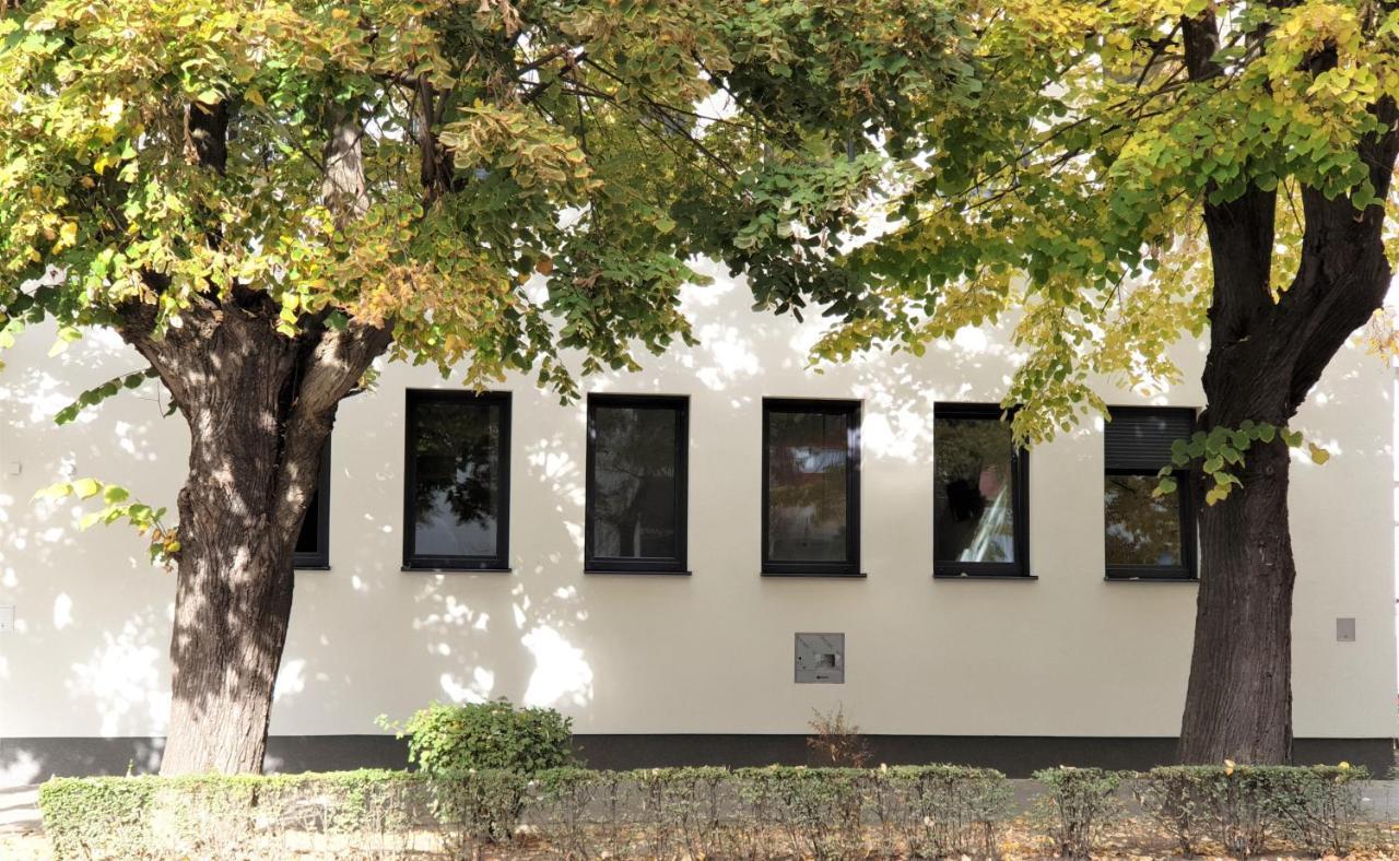 Smart Hostel Slavonski Brod Buitenkant foto